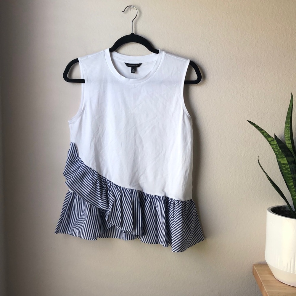 🛍️ Banana Republic Ruffle Top